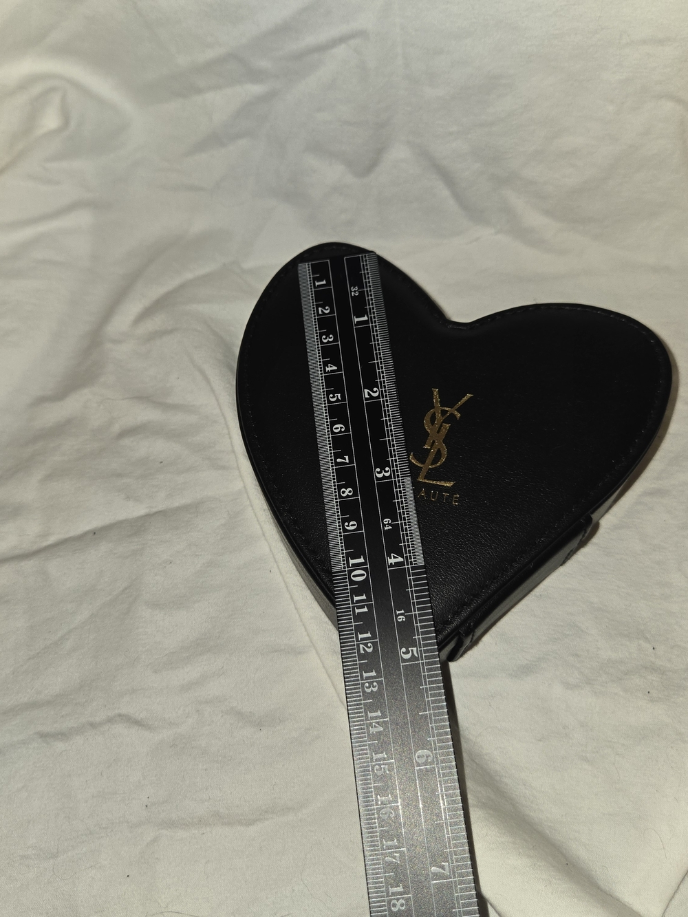 Yves Saint Laurent (YSL) Heart Compact Case in Black with Gold Logo - Picture 5 of 7